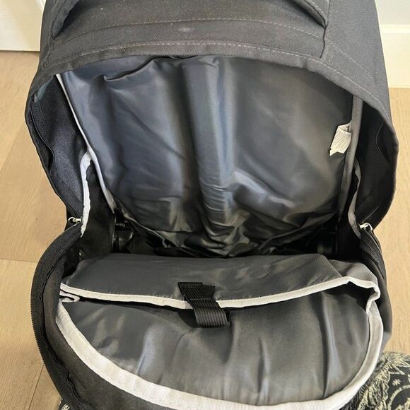 Jansport Wheeled Backpack Black NEW - Picture 9 of 10